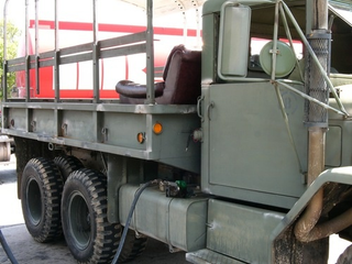 Illustration for article titled Army Invades Dream Cruise, Fills Tank At Speedway